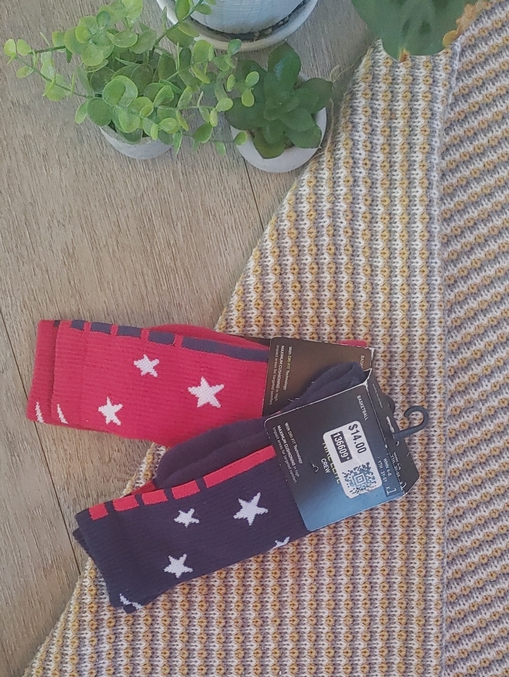 Nike Womens l Star Crew Socks - Red & Navy